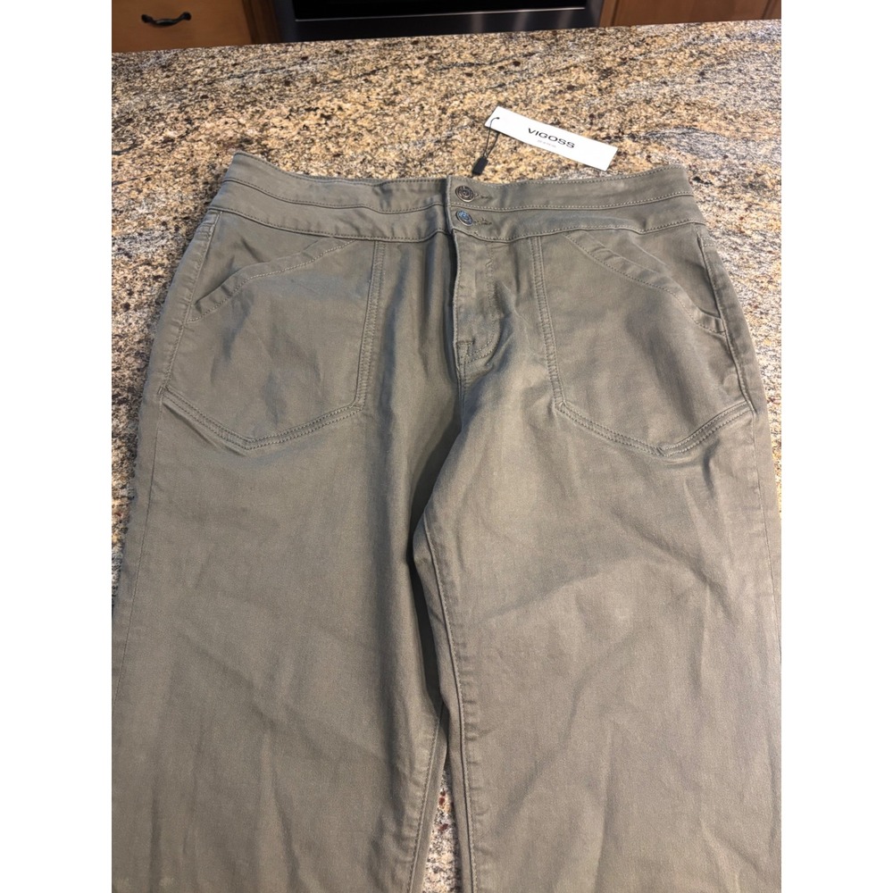 NWT High Rise "Ace" Boot Cut Olive Green Pants Utility Pockets Size 32β